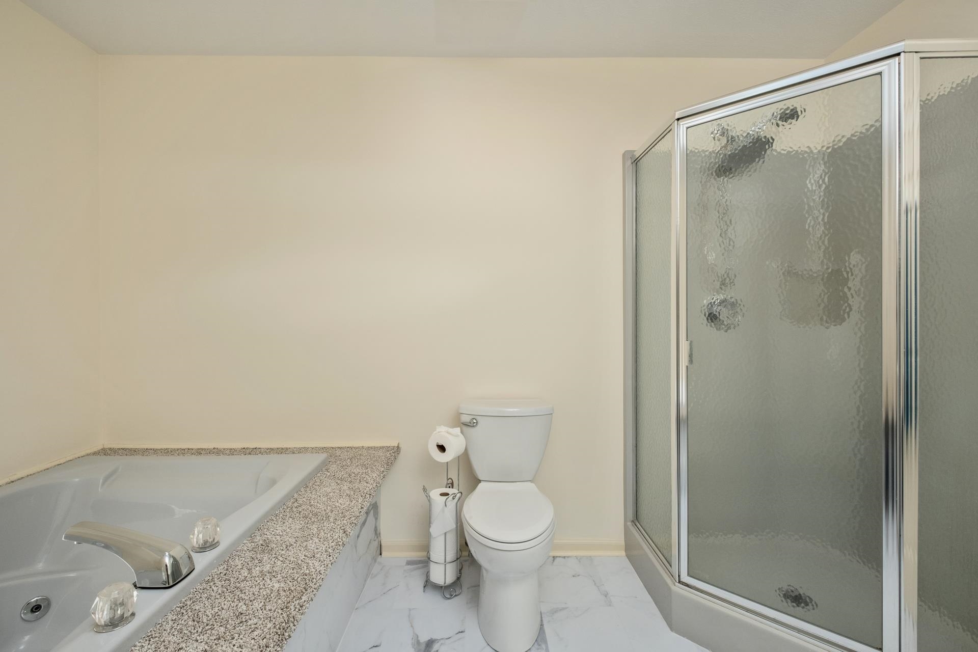 3346 WHITE OAK DR, ROCKINGHAM, Virginia 22801, 4 Bedrooms Bedrooms, ,3 BathroomsBathrooms,Residential,3346 WHITE OAK DR,667219 MLS # 667219