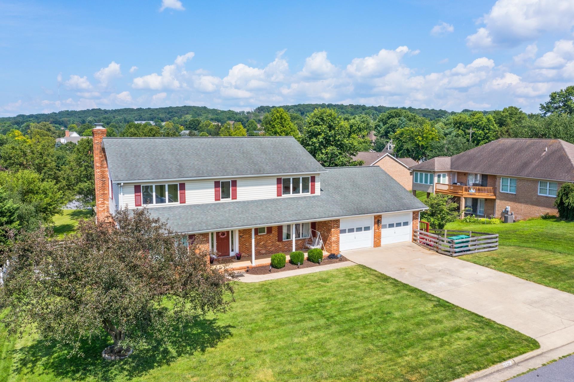 3346 WHITE OAK DR, ROCKINGHAM, Virginia 22801, 4 Bedrooms Bedrooms, ,3 BathroomsBathrooms,Residential,3346 WHITE OAK DR,667219 MLS # 667219