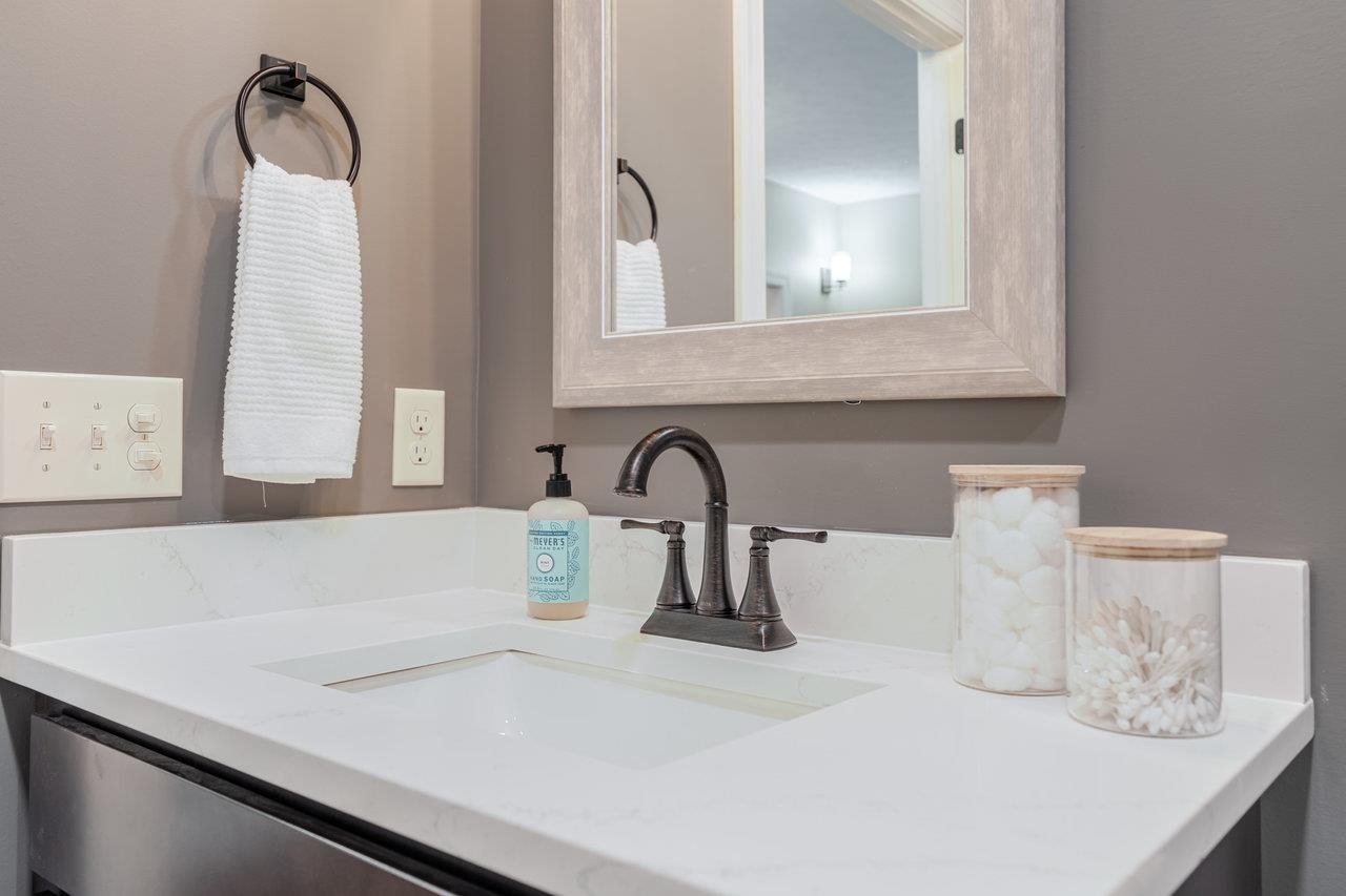 268 RED FOX CT, MCGAHEYSVILLE, Virginia 22840, 6 Bedrooms Bedrooms, ,5 BathroomsBathrooms,Residential,Classic Luxurious Mountain Home,268 RED FOX CT,667224 MLS # 667224