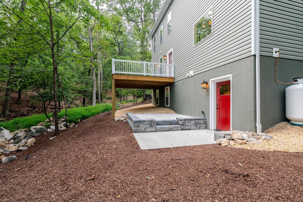 268 RED FOX CT, MCGAHEYSVILLE, Virginia 22840, 6 Bedrooms Bedrooms, ,5 BathroomsBathrooms,Residential,Classic Luxurious Mountain Home,268 RED FOX CT,667224 MLS # 667224