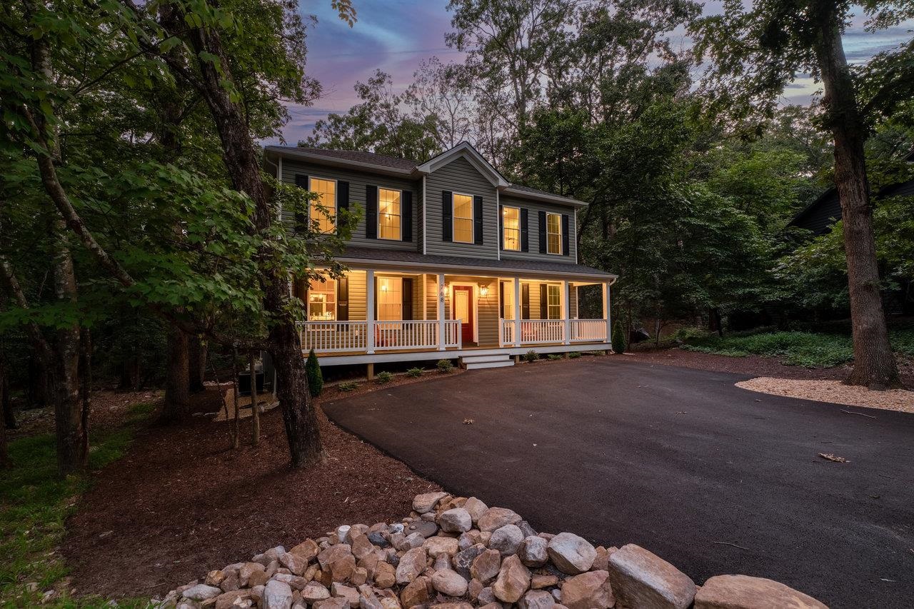 268 RED FOX CT, MCGAHEYSVILLE, Virginia 22840, 6 Bedrooms Bedrooms, ,5 BathroomsBathrooms,Residential,Classic Luxurious Mountain Home,268 RED FOX CT,667224 MLS # 667224