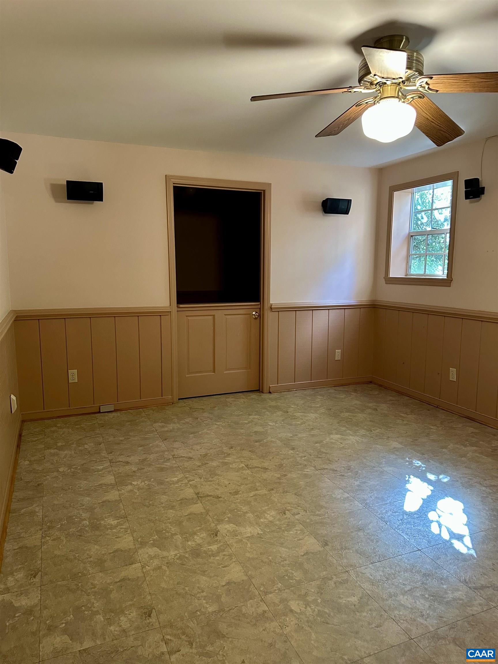 3985 WILLIAM CT, CHARLOTTESVILLE, Virginia 22901, 3 Bedrooms Bedrooms, ,2 BathroomsBathrooms,Residential,3985 WILLIAM CT,667229 MLS # 667229