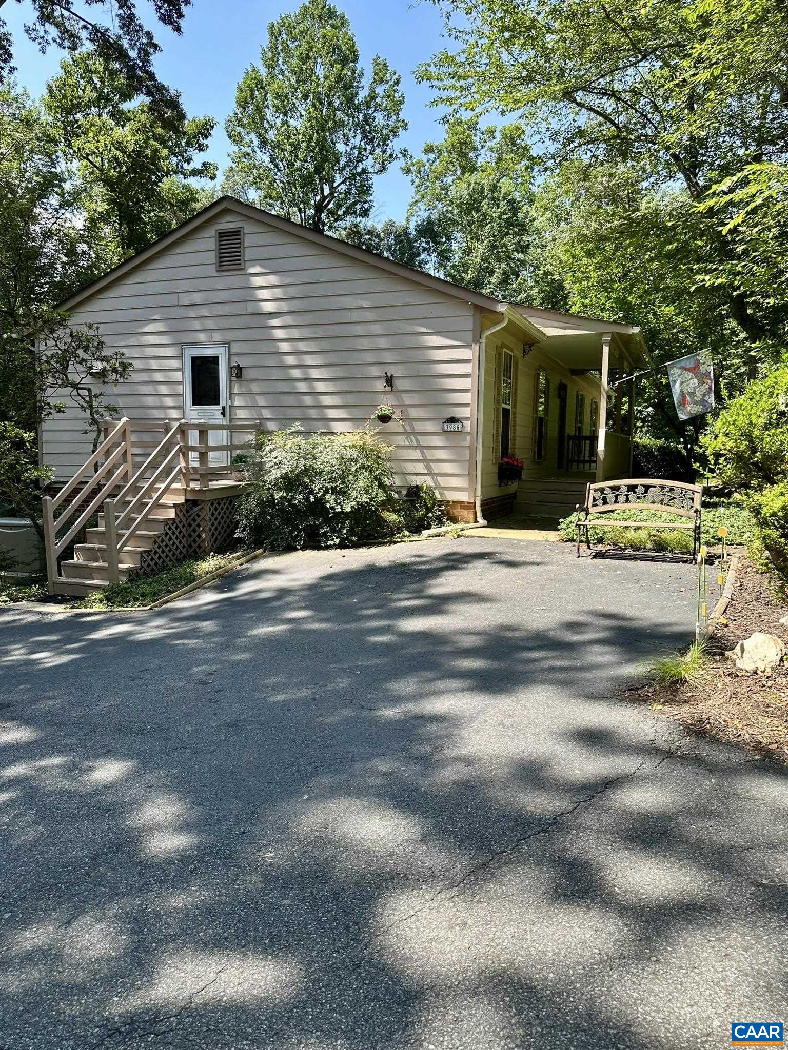 3985 WILLIAM CT, CHARLOTTESVILLE, Virginia 22901, 3 Bedrooms Bedrooms, ,2 BathroomsBathrooms,Residential,3985 WILLIAM CT,667229 MLS # 667229