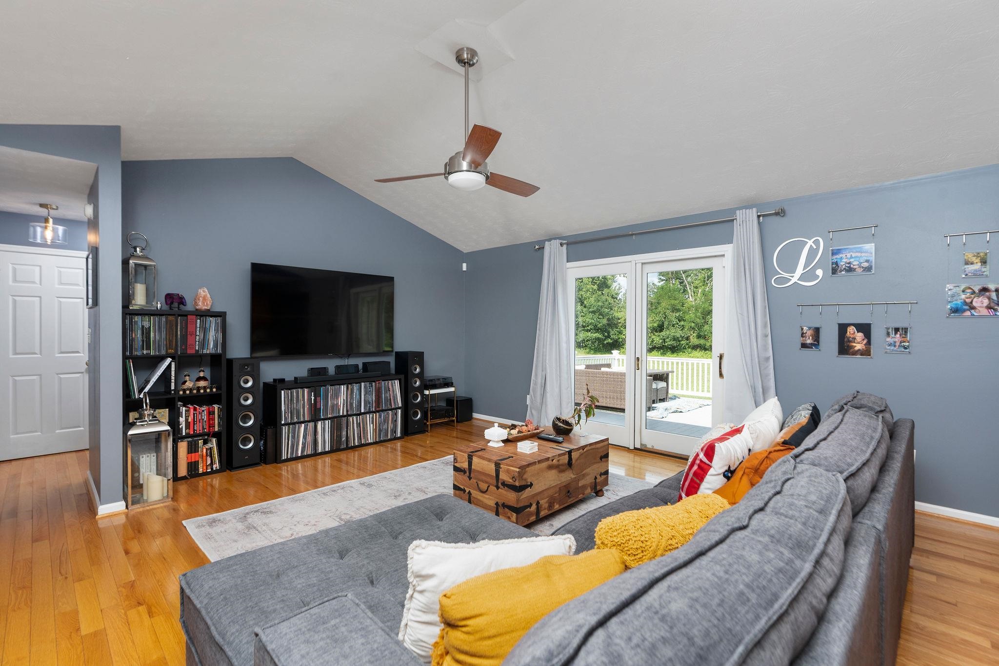 37 CANADA CT, STUARTS DRAFT, Virginia 24477, 3 Bedrooms Bedrooms, ,2 BathroomsBathrooms,Residential,37 CANADA CT,667230 MLS # 667230