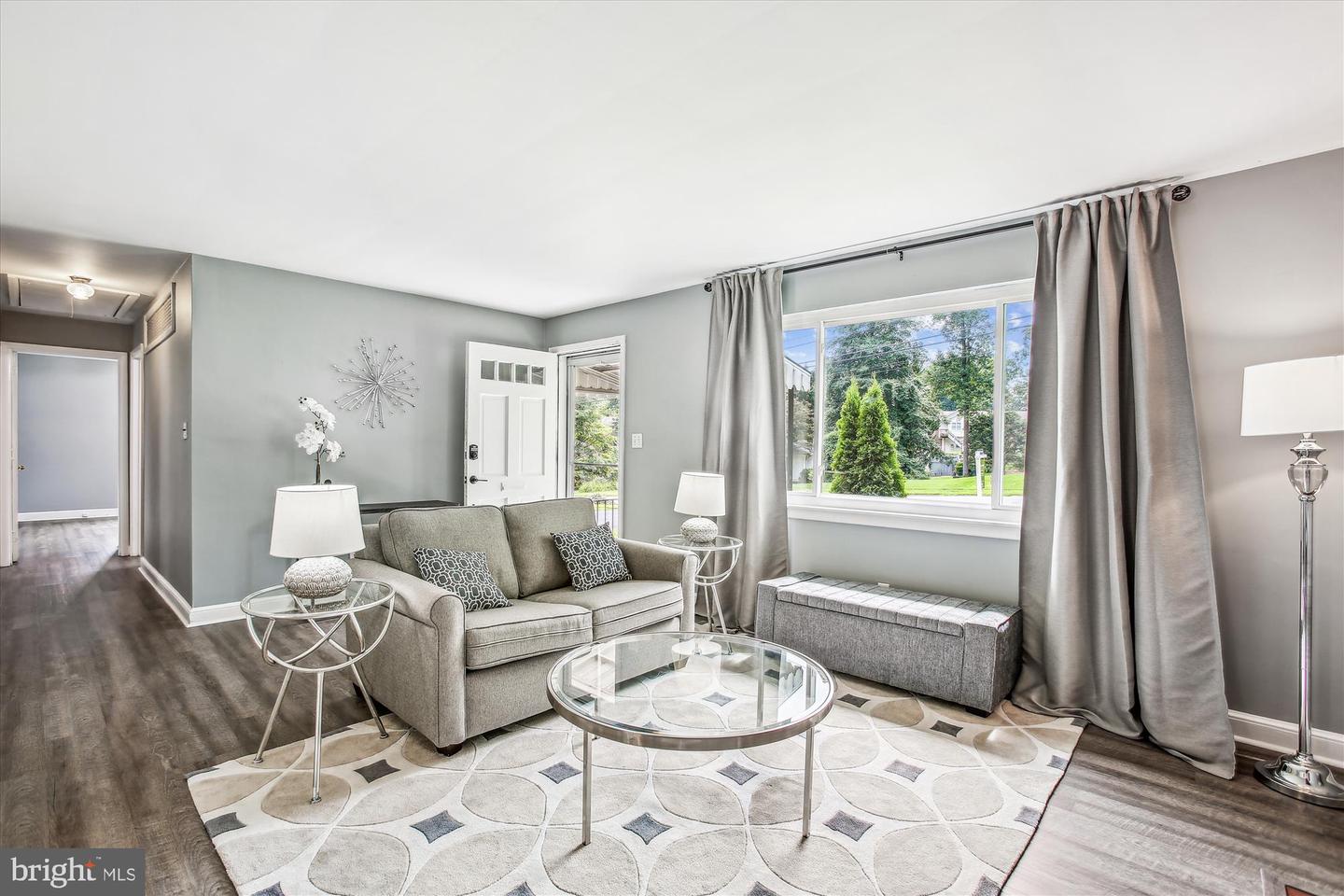 3305 GRAHAM RD, FALLS CHURCH, Virginia 22042, 4 Bedrooms Bedrooms, ,2 BathroomsBathrooms,Residential,For sale,3305 GRAHAM RD,VAFX2247742 MLS # VAFX2247742