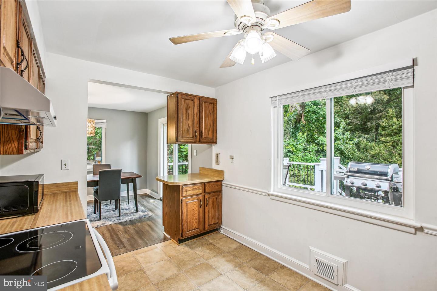 3305 GRAHAM RD, FALLS CHURCH, Virginia 22042, 4 Bedrooms Bedrooms, ,2 BathroomsBathrooms,Residential,For sale,3305 GRAHAM RD,VAFX2247742 MLS # VAFX2247742