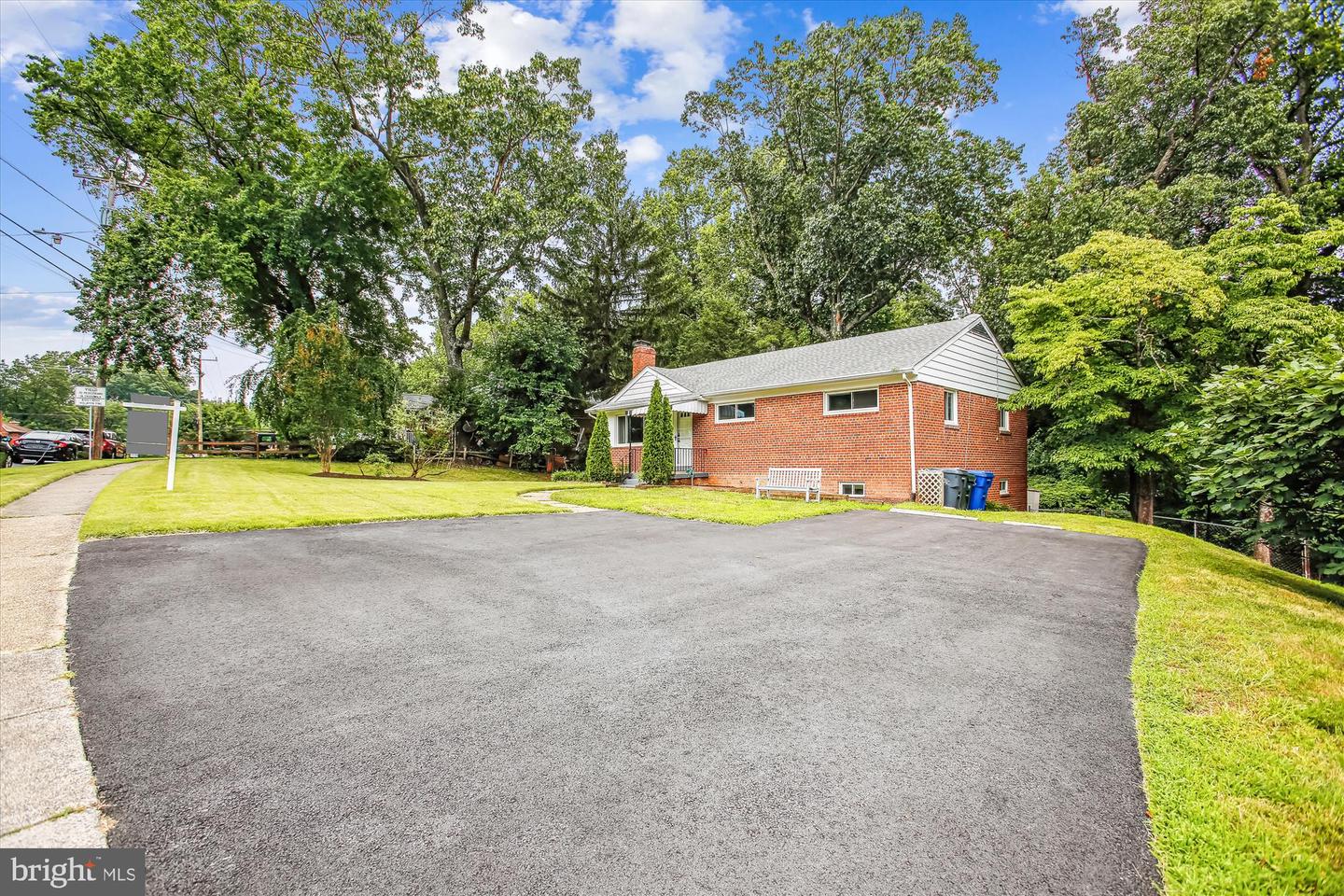 3305 GRAHAM RD, FALLS CHURCH, Virginia 22042, 4 Bedrooms Bedrooms, ,2 BathroomsBathrooms,Residential,For sale,3305 GRAHAM RD,VAFX2247742 MLS # VAFX2247742