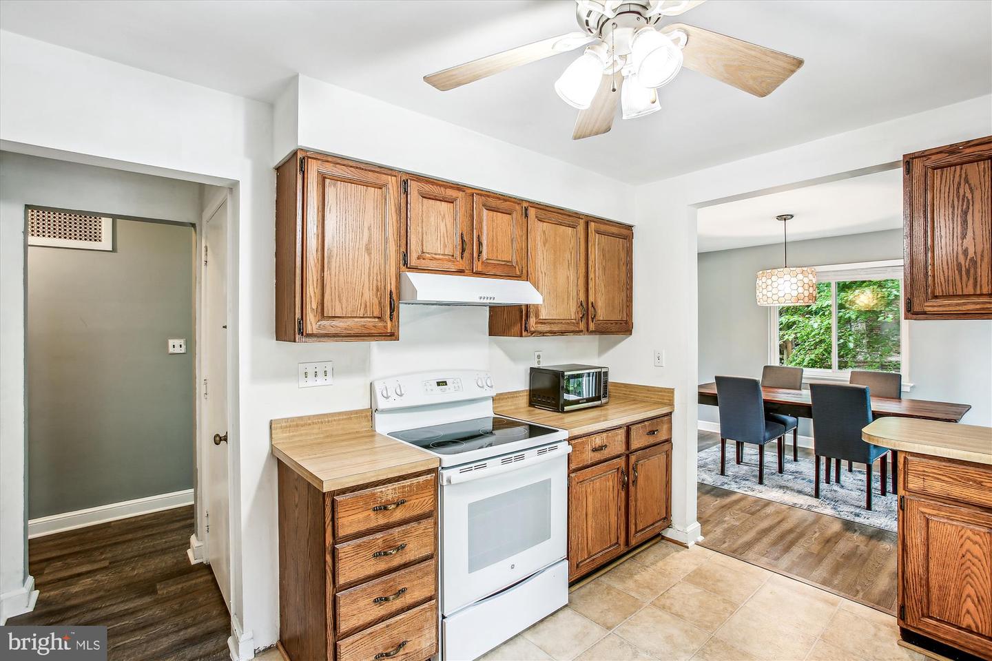 3305 GRAHAM RD, FALLS CHURCH, Virginia 22042, 4 Bedrooms Bedrooms, ,2 BathroomsBathrooms,Residential,For sale,3305 GRAHAM RD,VAFX2247742 MLS # VAFX2247742