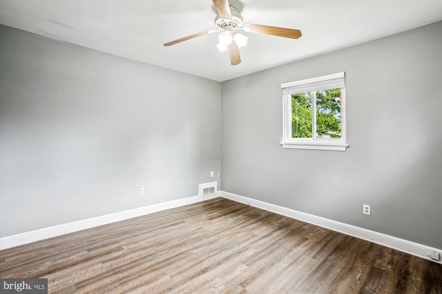 3305 GRAHAM RD, FALLS CHURCH, Virginia 22042, 4 Bedrooms Bedrooms, ,2 BathroomsBathrooms,Residential,For sale,3305 GRAHAM RD,VAFX2247742 MLS # VAFX2247742