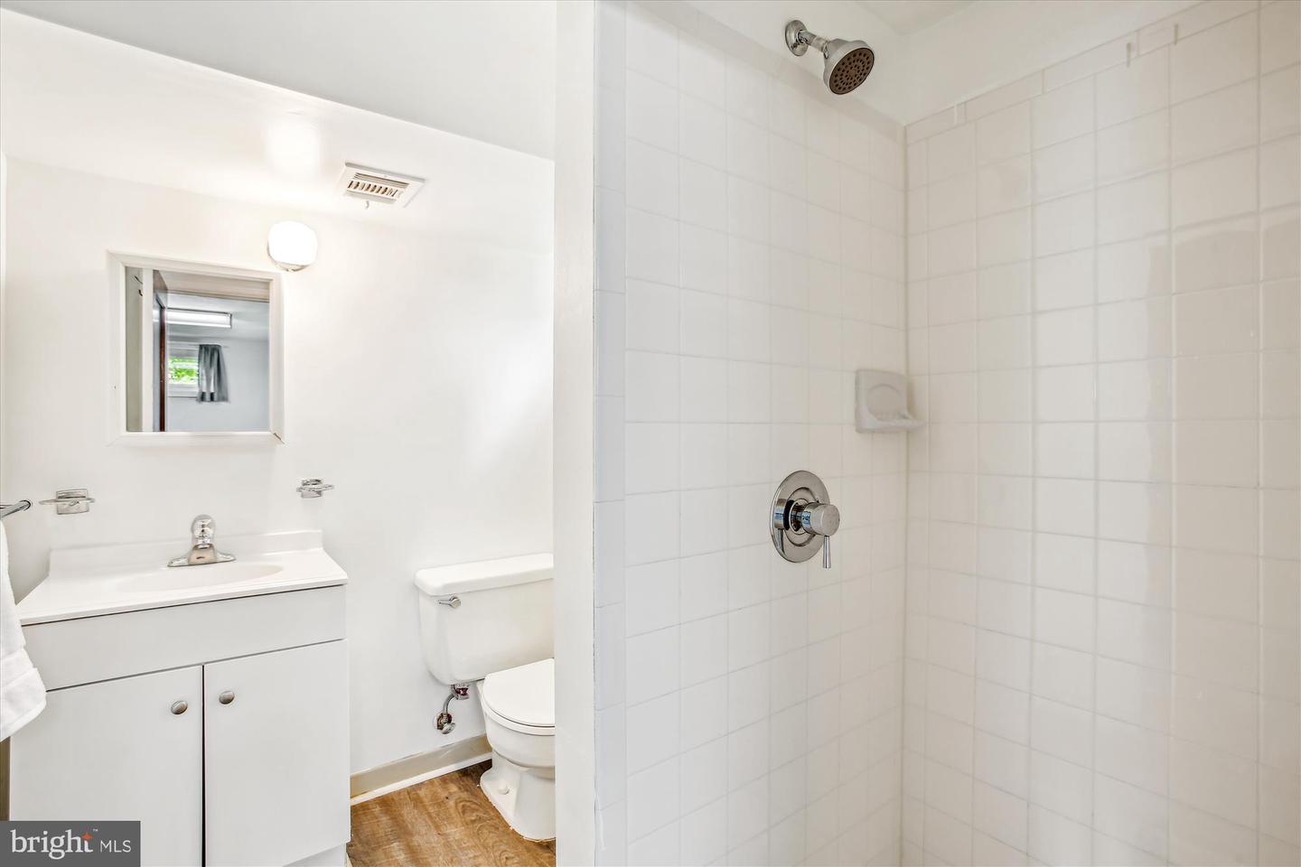 3305 GRAHAM RD, FALLS CHURCH, Virginia 22042, 4 Bedrooms Bedrooms, ,2 BathroomsBathrooms,Residential,For sale,3305 GRAHAM RD,VAFX2247742 MLS # VAFX2247742