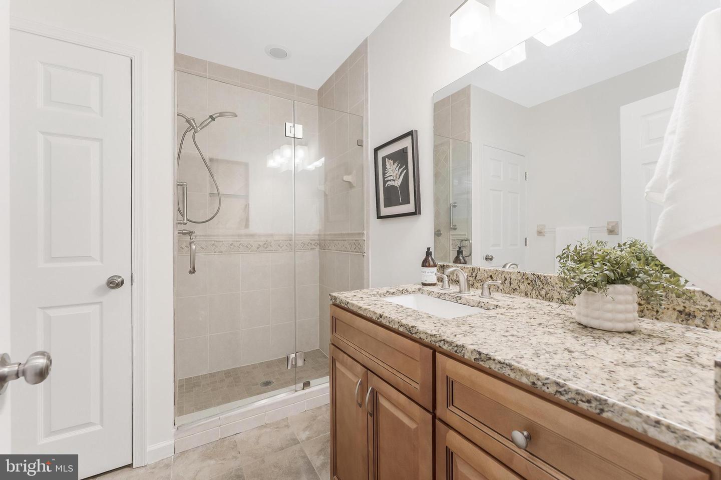 6440 ICHABOD PL, FALLS CHURCH, Virginia 22042, 4 Bedrooms Bedrooms, ,3 BathroomsBathrooms,Residential,For sale,6440 ICHABOD PL,VAFX2248054 MLS # VAFX2248054