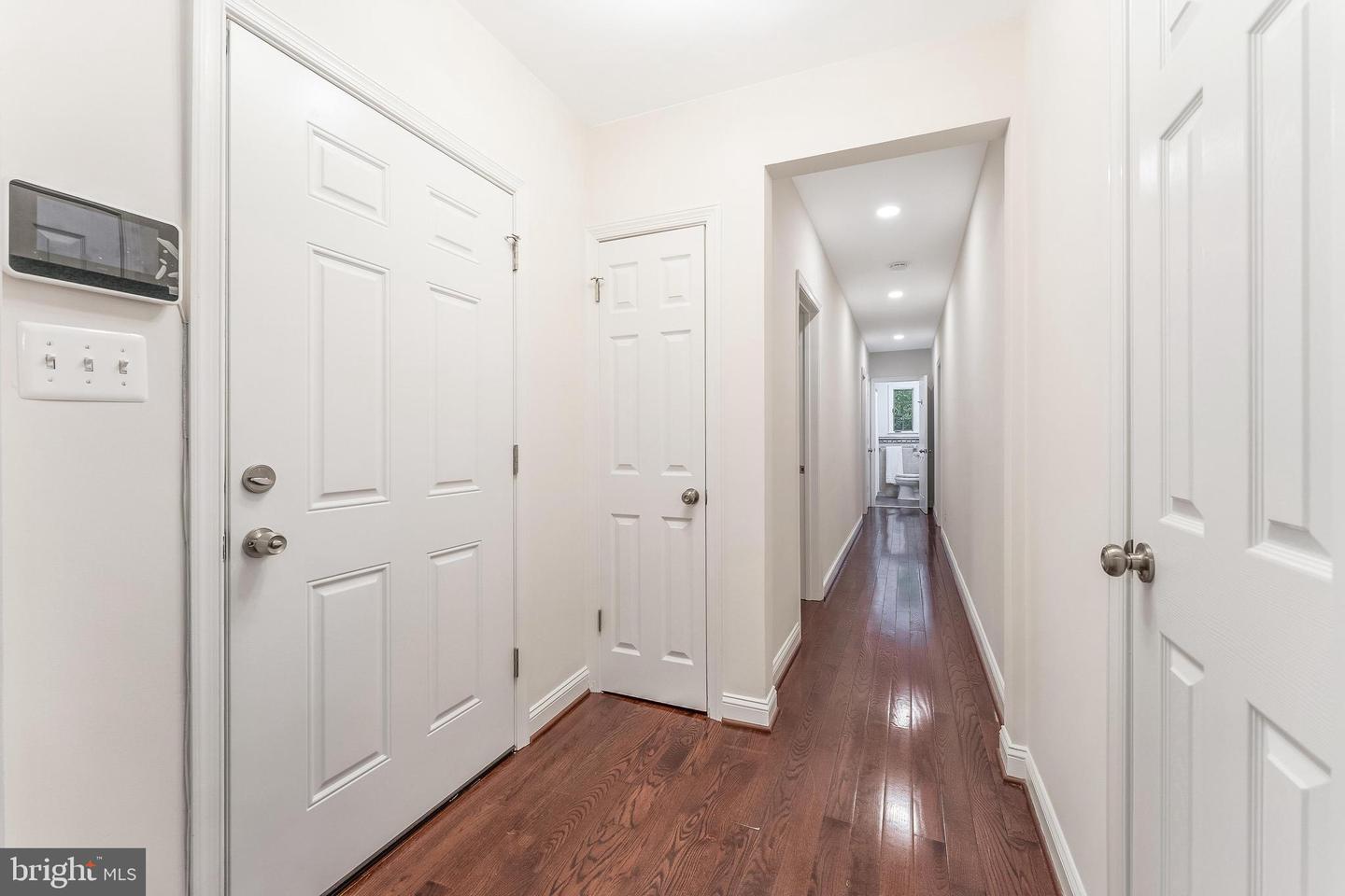 6440 ICHABOD PL, FALLS CHURCH, Virginia 22042, 4 Bedrooms Bedrooms, ,3 BathroomsBathrooms,Residential,For sale,6440 ICHABOD PL,VAFX2248054 MLS # VAFX2248054