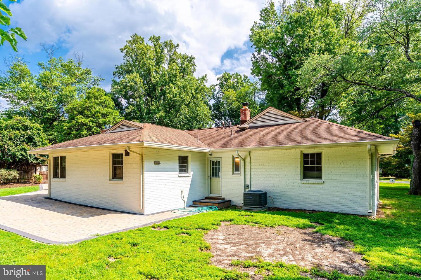 6440 ICHABOD PL, FALLS CHURCH, Virginia 22042, 4 Bedrooms Bedrooms, ,3 BathroomsBathrooms,Residential,For sale,6440 ICHABOD PL,VAFX2248054 MLS # VAFX2248054