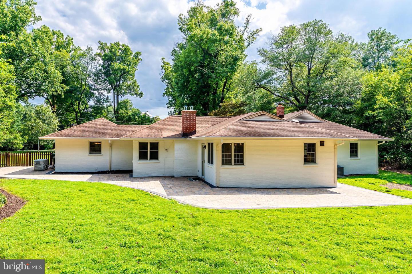 6440 ICHABOD PL, FALLS CHURCH, Virginia 22042, 4 Bedrooms Bedrooms, ,3 BathroomsBathrooms,Residential,For sale,6440 ICHABOD PL,VAFX2248054 MLS # VAFX2248054