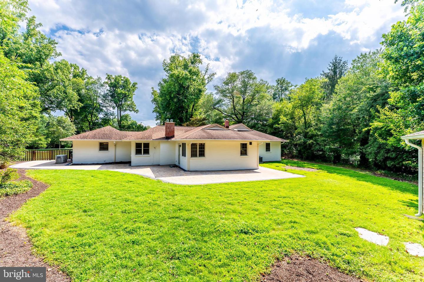 6440 ICHABOD PL, FALLS CHURCH, Virginia 22042, 4 Bedrooms Bedrooms, ,3 BathroomsBathrooms,Residential,For sale,6440 ICHABOD PL,VAFX2248054 MLS # VAFX2248054
