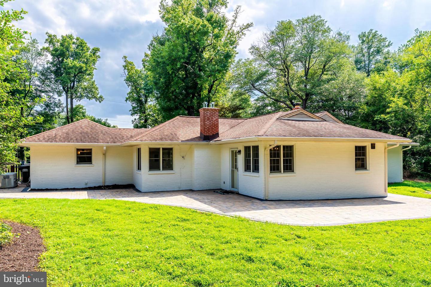 6440 ICHABOD PL, FALLS CHURCH, Virginia 22042, 4 Bedrooms Bedrooms, ,3 BathroomsBathrooms,Residential,For sale,6440 ICHABOD PL,VAFX2248054 MLS # VAFX2248054