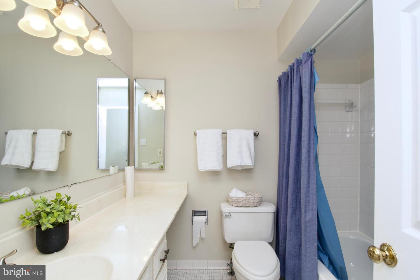 6012 BURNSIDE LANDING DR, BURKE, Virginia 22015, 4 Bedrooms Bedrooms, 12 Rooms Rooms,2 BathroomsBathrooms,Residential,For sale,6012 BURNSIDE LANDING DR,VAFX2248140 MLS # VAFX2248140