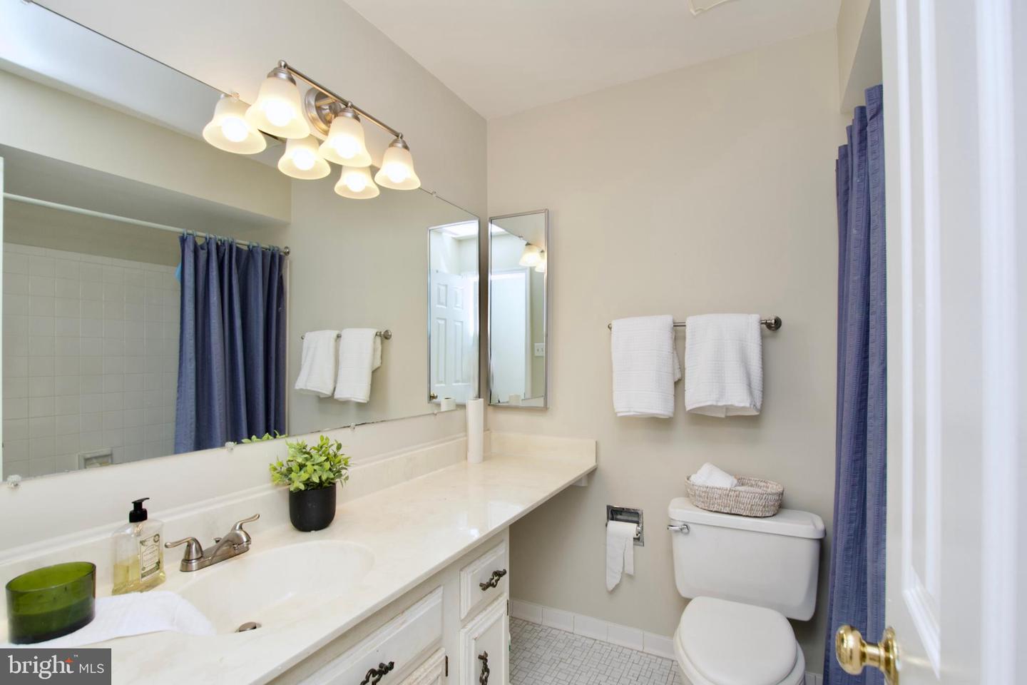 6012 BURNSIDE LANDING DR, BURKE, Virginia 22015, 4 Bedrooms Bedrooms, 12 Rooms Rooms,2 BathroomsBathrooms,Residential,For sale,6012 BURNSIDE LANDING DR,VAFX2248140 MLS # VAFX2248140