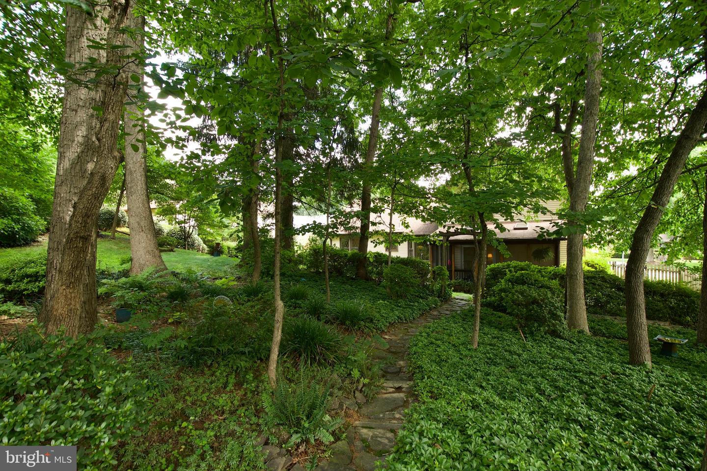 6012 BURNSIDE LANDING DR, BURKE, Virginia 22015, 4 Bedrooms Bedrooms, 12 Rooms Rooms,2 BathroomsBathrooms,Residential,For sale,6012 BURNSIDE LANDING DR,VAFX2248140 MLS # VAFX2248140
