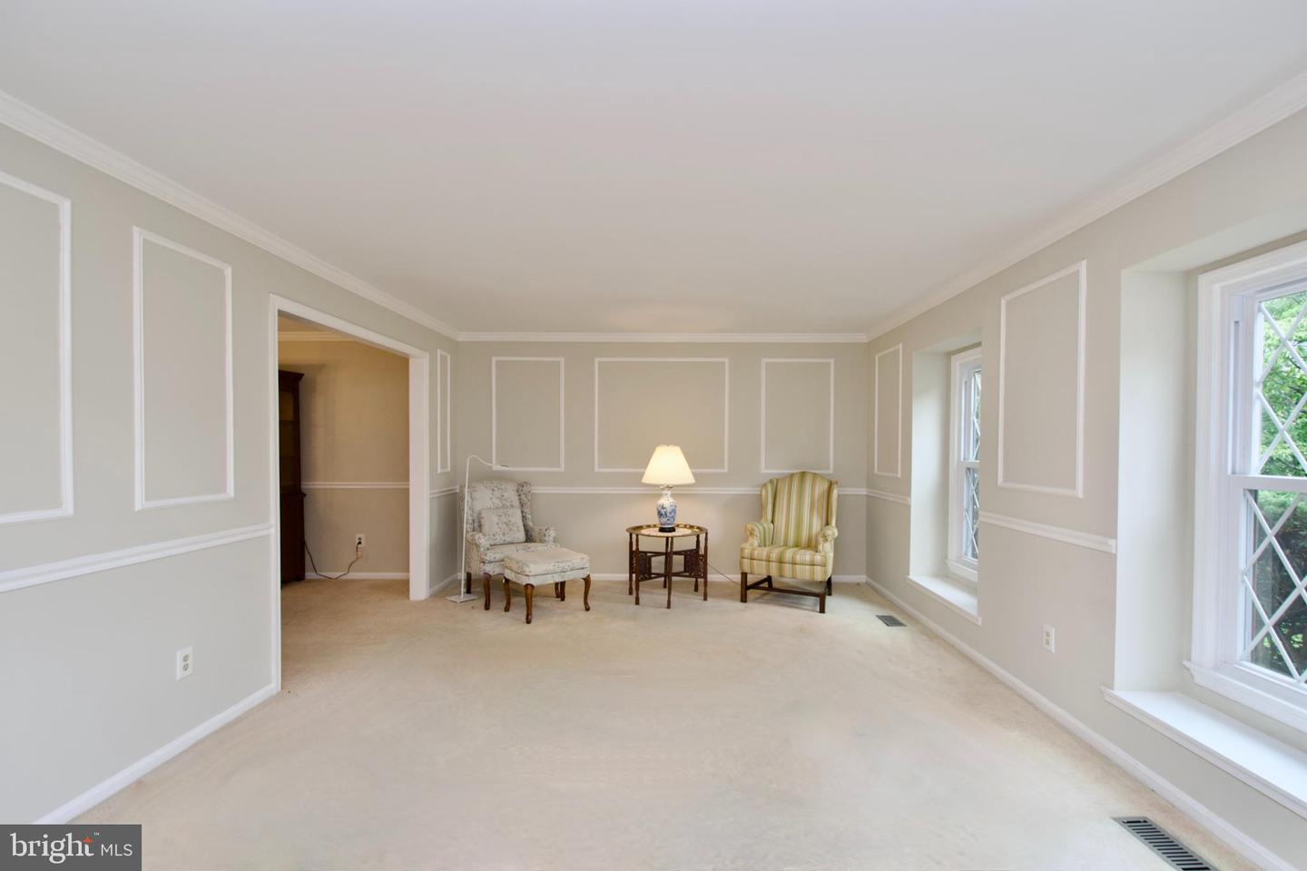6012 BURNSIDE LANDING DR, BURKE, Virginia 22015, 4 Bedrooms Bedrooms, 12 Rooms Rooms,2 BathroomsBathrooms,Residential,For sale,6012 BURNSIDE LANDING DR,VAFX2248140 MLS # VAFX2248140