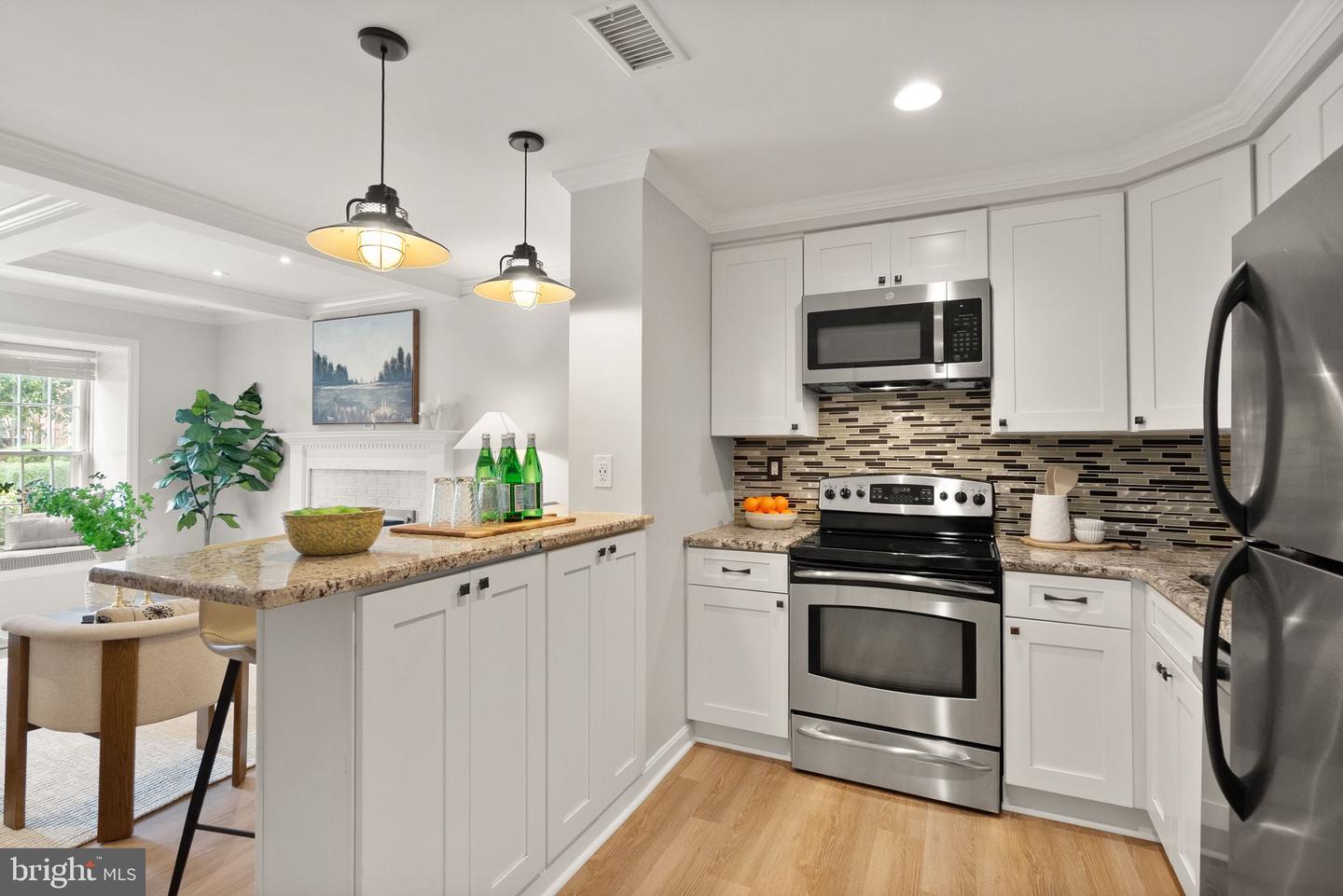 2500 FAIRFAX DR #B, ARLINGTON, Virginia 22201, 2 Bedrooms Bedrooms, ,2 BathroomsBathrooms,Residential,For sale,2500 FAIRFAX DR #B,VAAR2059402 MLS # VAAR2059402