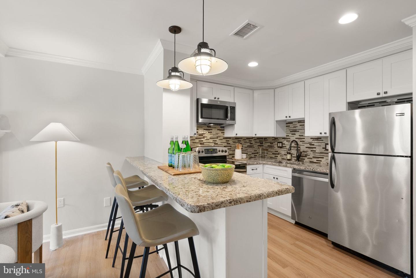 2500 FAIRFAX DR #B, ARLINGTON, Virginia 22201, 2 Bedrooms Bedrooms, ,2 BathroomsBathrooms,Residential,For sale,2500 FAIRFAX DR #B,VAAR2059402 MLS # VAAR2059402