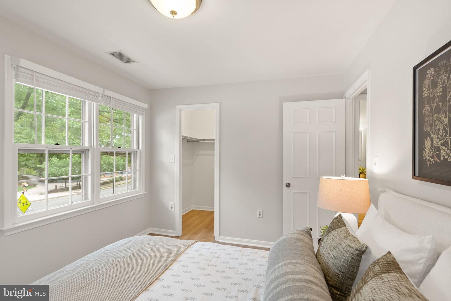 2500 FAIRFAX DR #B, ARLINGTON, Virginia 22201, 2 Bedrooms Bedrooms, ,2 BathroomsBathrooms,Residential,For sale,2500 FAIRFAX DR #B,VAAR2059402 MLS # VAAR2059402