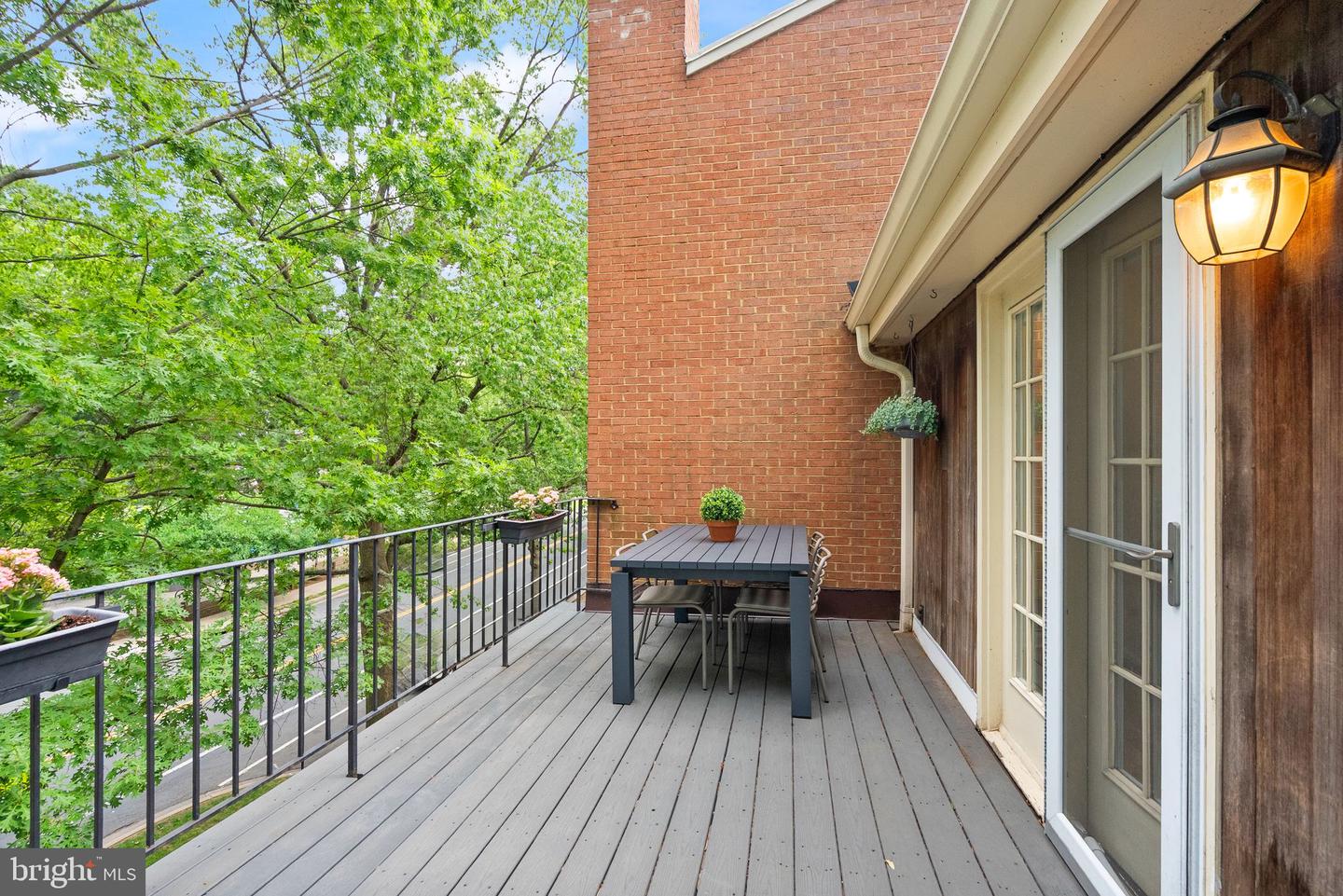 2500 FAIRFAX DR #B, ARLINGTON, Virginia 22201, 2 Bedrooms Bedrooms, ,2 BathroomsBathrooms,Residential,For sale,2500 FAIRFAX DR #B,VAAR2059402 MLS # VAAR2059402