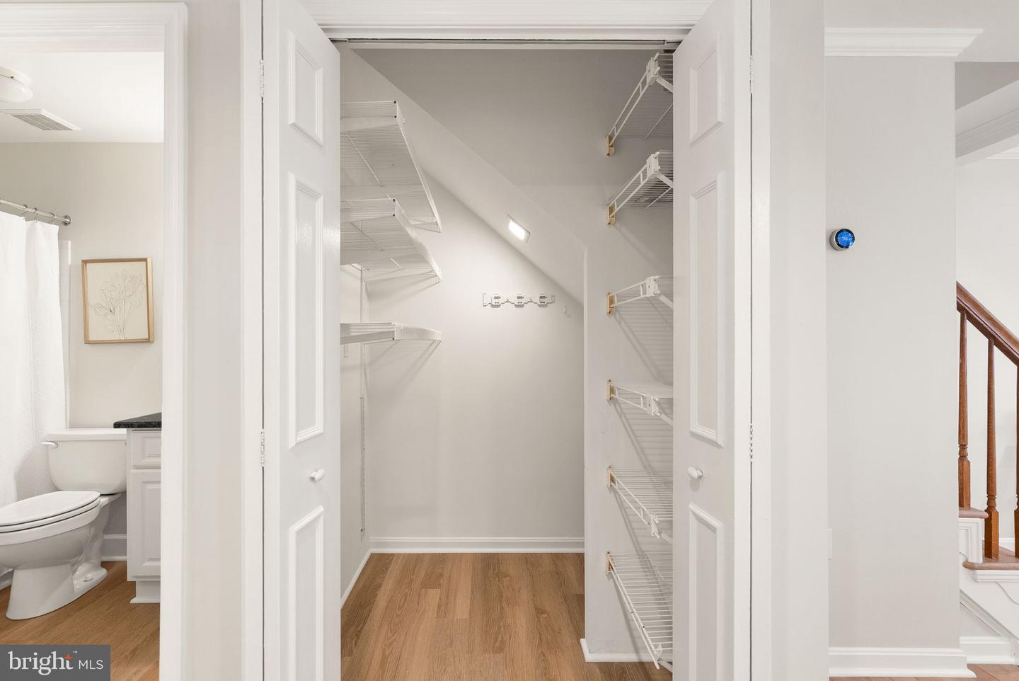 2500 FAIRFAX DR #B, ARLINGTON, Virginia 22201, 2 Bedrooms Bedrooms, ,2 BathroomsBathrooms,Residential,For sale,2500 FAIRFAX DR #B,VAAR2059402 MLS # VAAR2059402