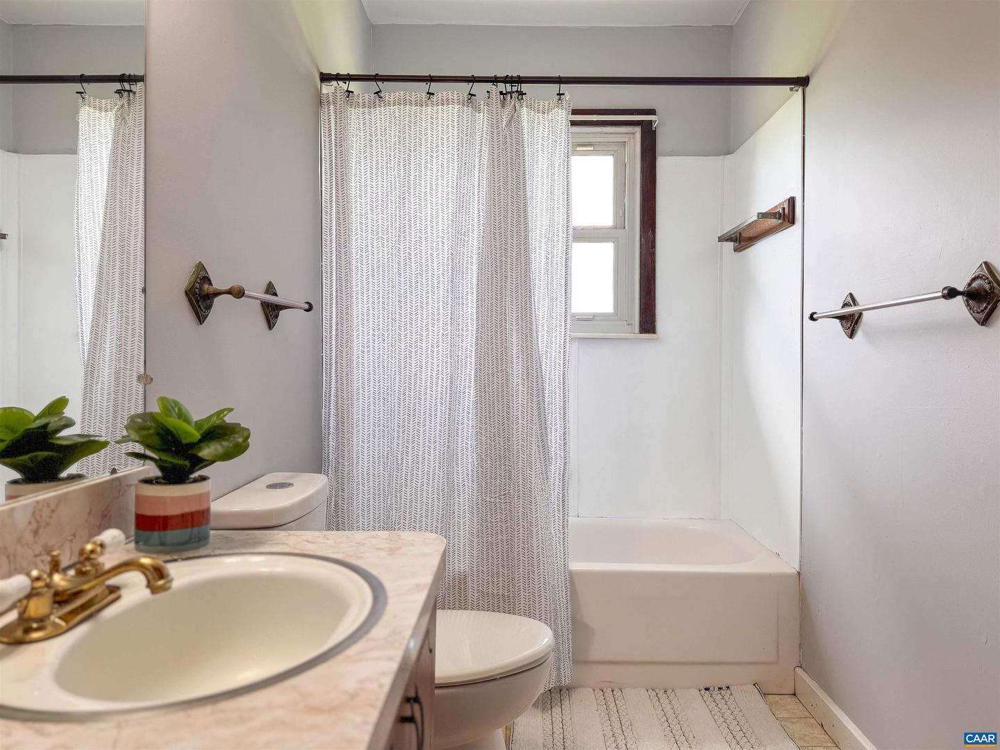 4160 DICKERSON RD, CHARLOTTESVILLE, Virginia 22911, 4 Bedrooms Bedrooms, ,2 BathroomsBathrooms,Residential,For sale,4160 DICKERSON RD,665926 MLS # 665926