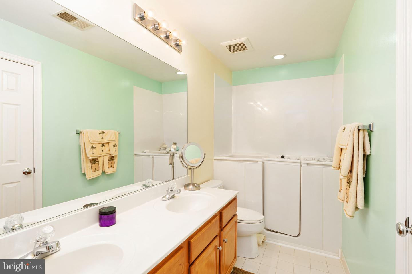 15526 CHICACOAN DR, WOODBRIDGE, Virginia 22191, 4 Bedrooms Bedrooms, ,4 BathroomsBathrooms,Residential,For sale,15526 CHICACOAN DR,VAPW2097828 MLS # VAPW2097828