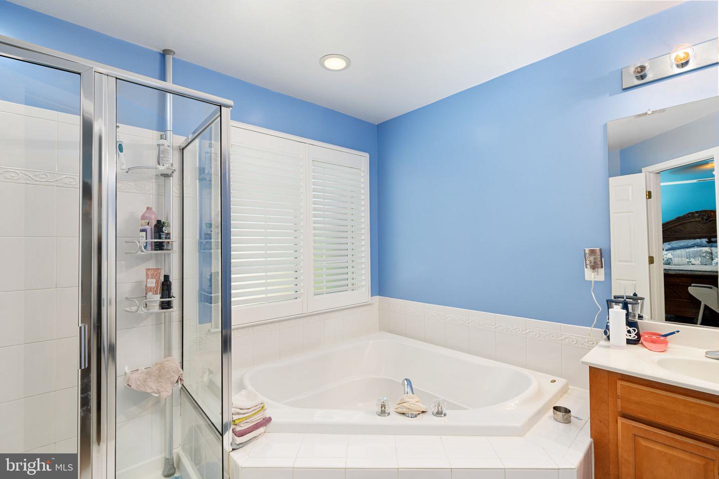 15526 CHICACOAN DR, WOODBRIDGE, Virginia 22191, 4 Bedrooms Bedrooms, ,4 BathroomsBathrooms,Residential,For sale,15526 CHICACOAN DR,VAPW2097828 MLS # VAPW2097828