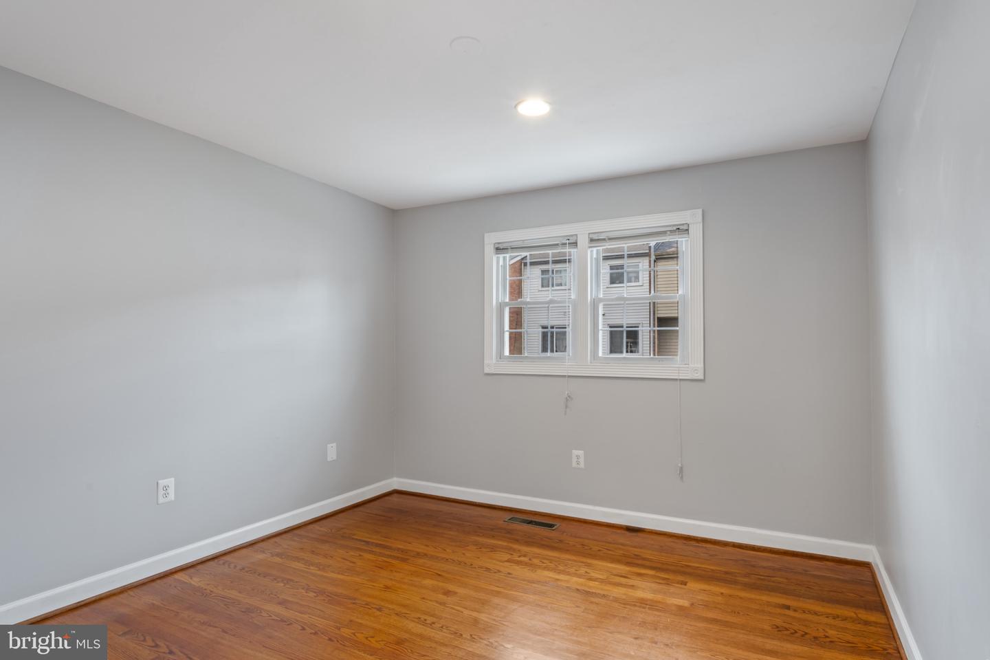 9518 UNITY LN, LORTON, Virginia 22079, 3 Bedrooms Bedrooms, ,2 BathroomsBathrooms,Residential,For sale,9518 UNITY LN,VAFX2250030 MLS # VAFX2250030