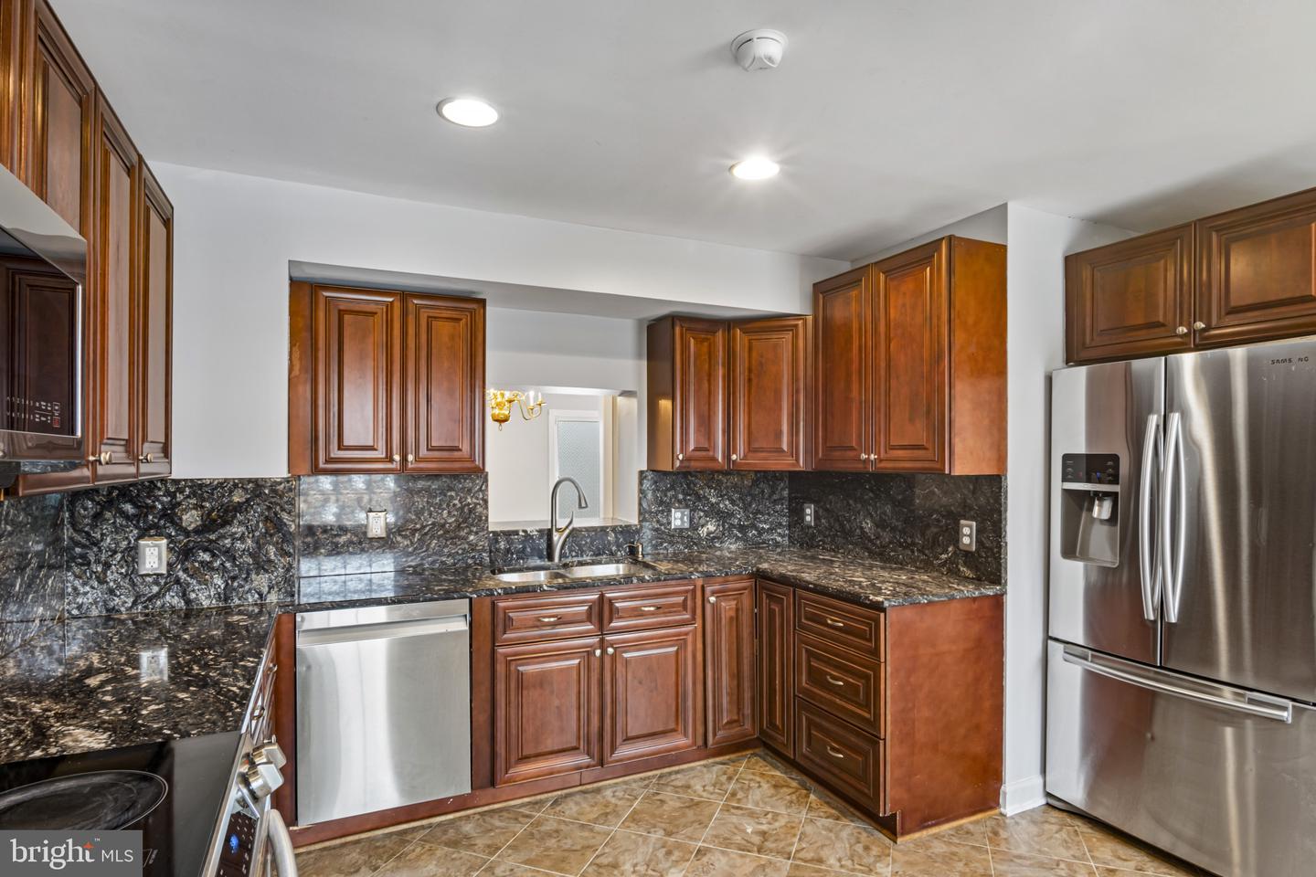 9518 UNITY LN, LORTON, Virginia 22079, 3 Bedrooms Bedrooms, ,2 BathroomsBathrooms,Residential,For sale,9518 UNITY LN,VAFX2250030 MLS # VAFX2250030