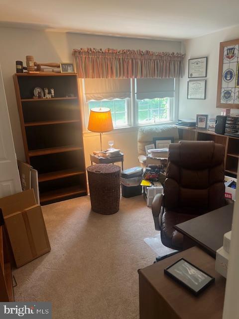 8704 LYNN SUSAN CT, SPRINGFIELD, Virginia 22152, 5 Bedrooms Bedrooms, ,3 BathroomsBathrooms,Residential,For sale,8704 LYNN SUSAN CT,VAFX2250100 MLS # VAFX2250100