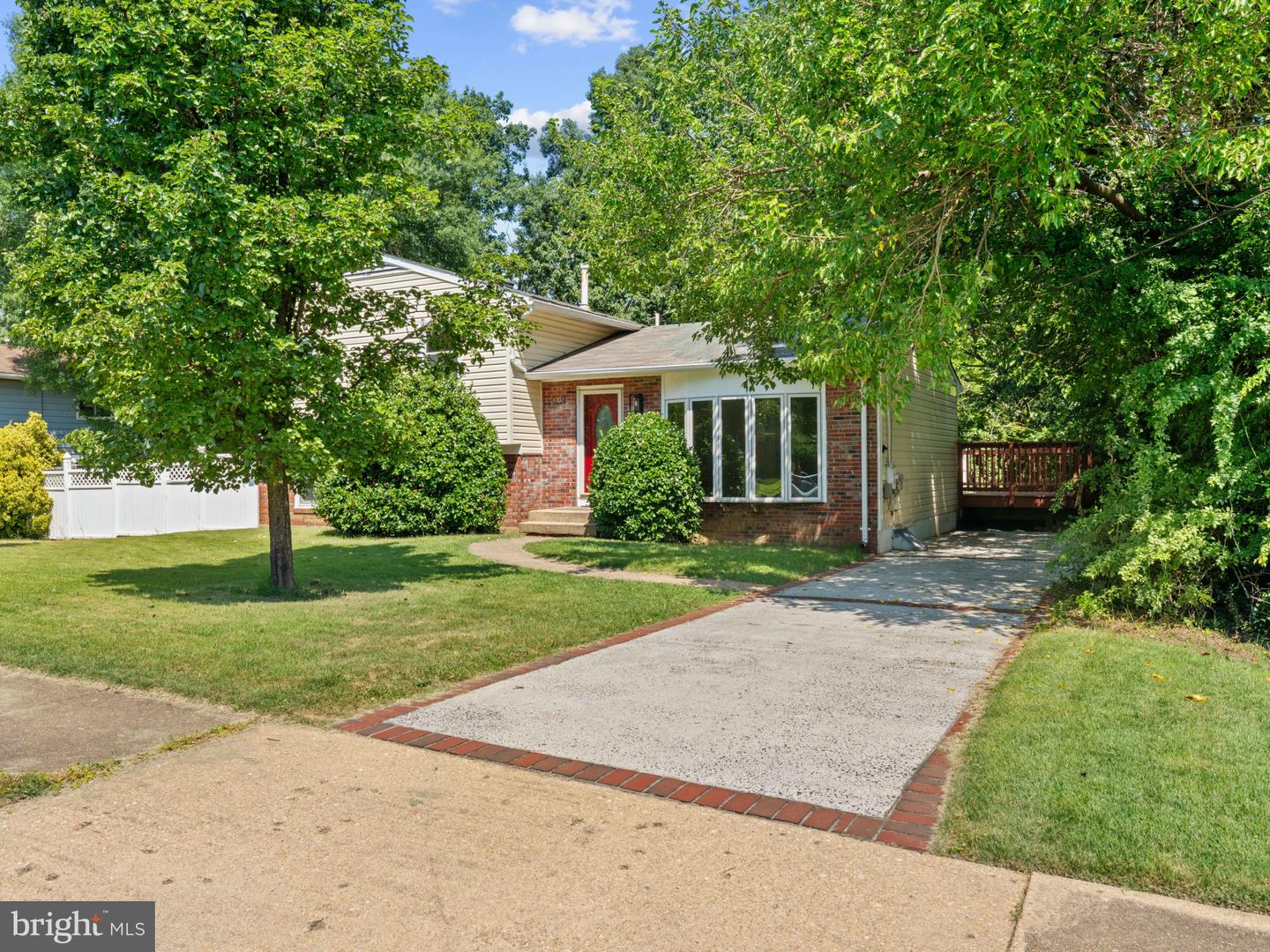 4702 EATON PL, ALEXANDRIA, Virginia 22310, 4 Bedrooms Bedrooms, ,2 BathroomsBathrooms,Residential,For sale,4702 EATON PL,VAFX2250168 MLS # VAFX2250168