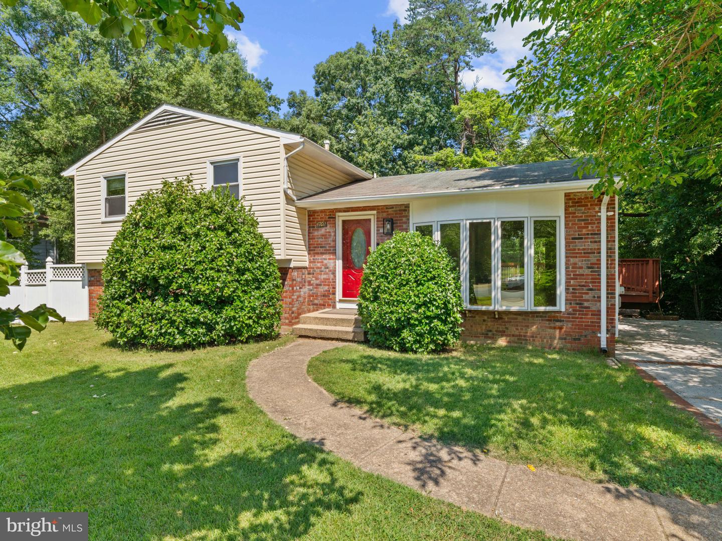 4702 EATON PL, ALEXANDRIA, Virginia 22310, 4 Bedrooms Bedrooms, ,2 BathroomsBathrooms,Residential,For sale,4702 EATON PL,VAFX2250168 MLS # VAFX2250168