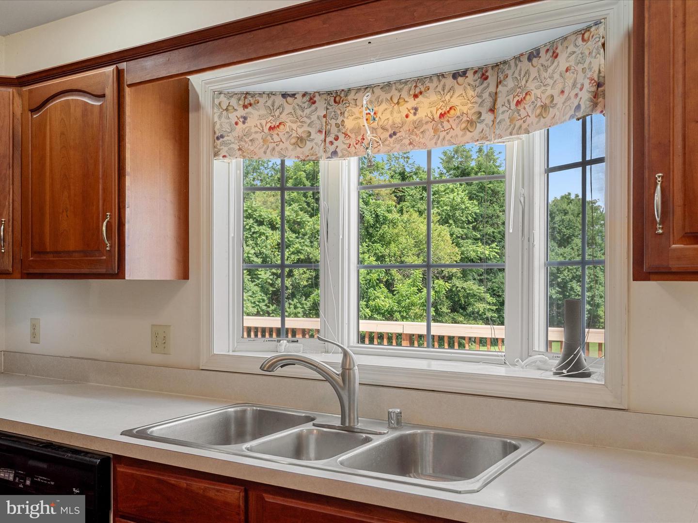 17212 SIMMONS RD, PURCELLVILLE, Virginia 20132, 4 Bedrooms Bedrooms, ,3 BathroomsBathrooms,Residential,For sale,17212 SIMMONS RD,VALO2100472 MLS # VALO2100472