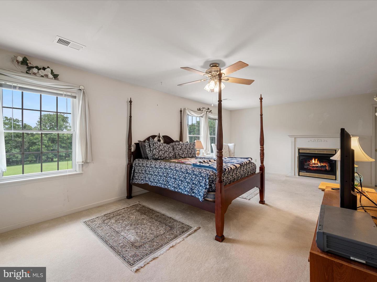 17212 SIMMONS RD, PURCELLVILLE, Virginia 20132, 4 Bedrooms Bedrooms, ,3 BathroomsBathrooms,Residential,For sale,17212 SIMMONS RD,VALO2100472 MLS # VALO2100472