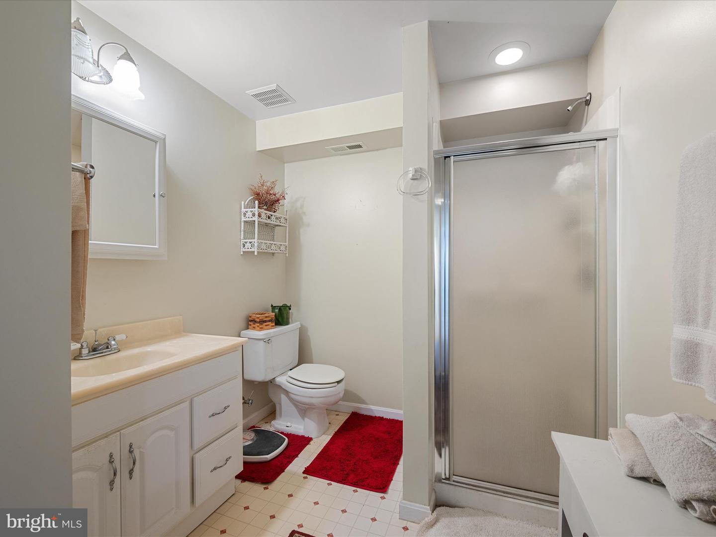 17212 SIMMONS RD, PURCELLVILLE, Virginia 20132, 4 Bedrooms Bedrooms, ,3 BathroomsBathrooms,Residential,For sale,17212 SIMMONS RD,VALO2100472 MLS # VALO2100472