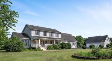 17212 SIMMONS RD, PURCELLVILLE, Virginia 20132, 4 Bedrooms Bedrooms, ,3 BathroomsBathrooms,Residential,For sale,17212 SIMMONS RD,VALO2100472 MLS # VALO2100472