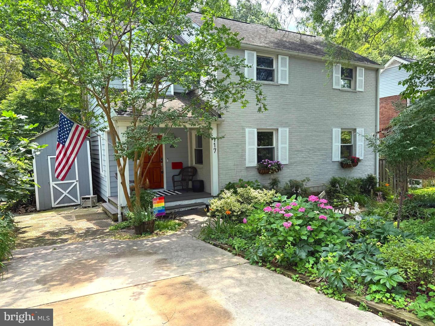 117 S ABERDEEN ST, ARLINGTON, Virginia 22204, 4 Bedrooms Bedrooms, ,3 BathroomsBathrooms,Residential,For sale,117 S ABERDEEN ST,VAAR2059886 MLS # VAAR2059886