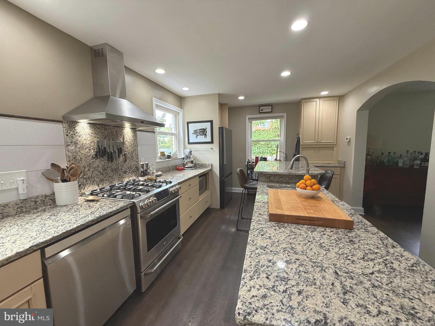 117 S ABERDEEN ST, ARLINGTON, Virginia 22204, 4 Bedrooms Bedrooms, ,3 BathroomsBathrooms,Residential,For sale,117 S ABERDEEN ST,VAAR2059886 MLS # VAAR2059886