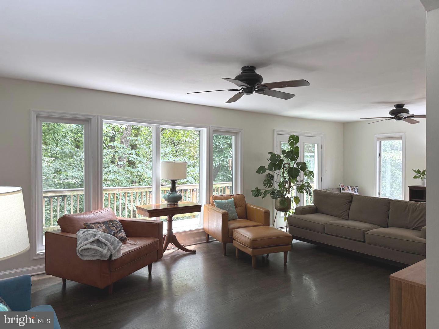 117 S ABERDEEN ST, ARLINGTON, Virginia 22204, 4 Bedrooms Bedrooms, ,3 BathroomsBathrooms,Residential,For sale,117 S ABERDEEN ST,VAAR2059886 MLS # VAAR2059886