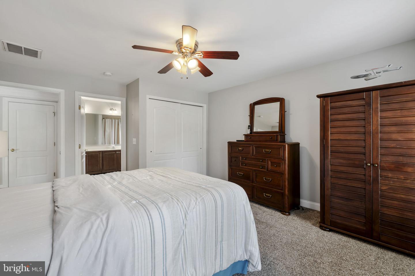 5779 SOLHEIM CUP DR, HAYMARKET, Virginia 20169, 4 Bedrooms Bedrooms, ,4 BathroomsBathrooms,Residential,For sale,5779 SOLHEIM CUP DR,VAPW2098126 MLS # VAPW2098126