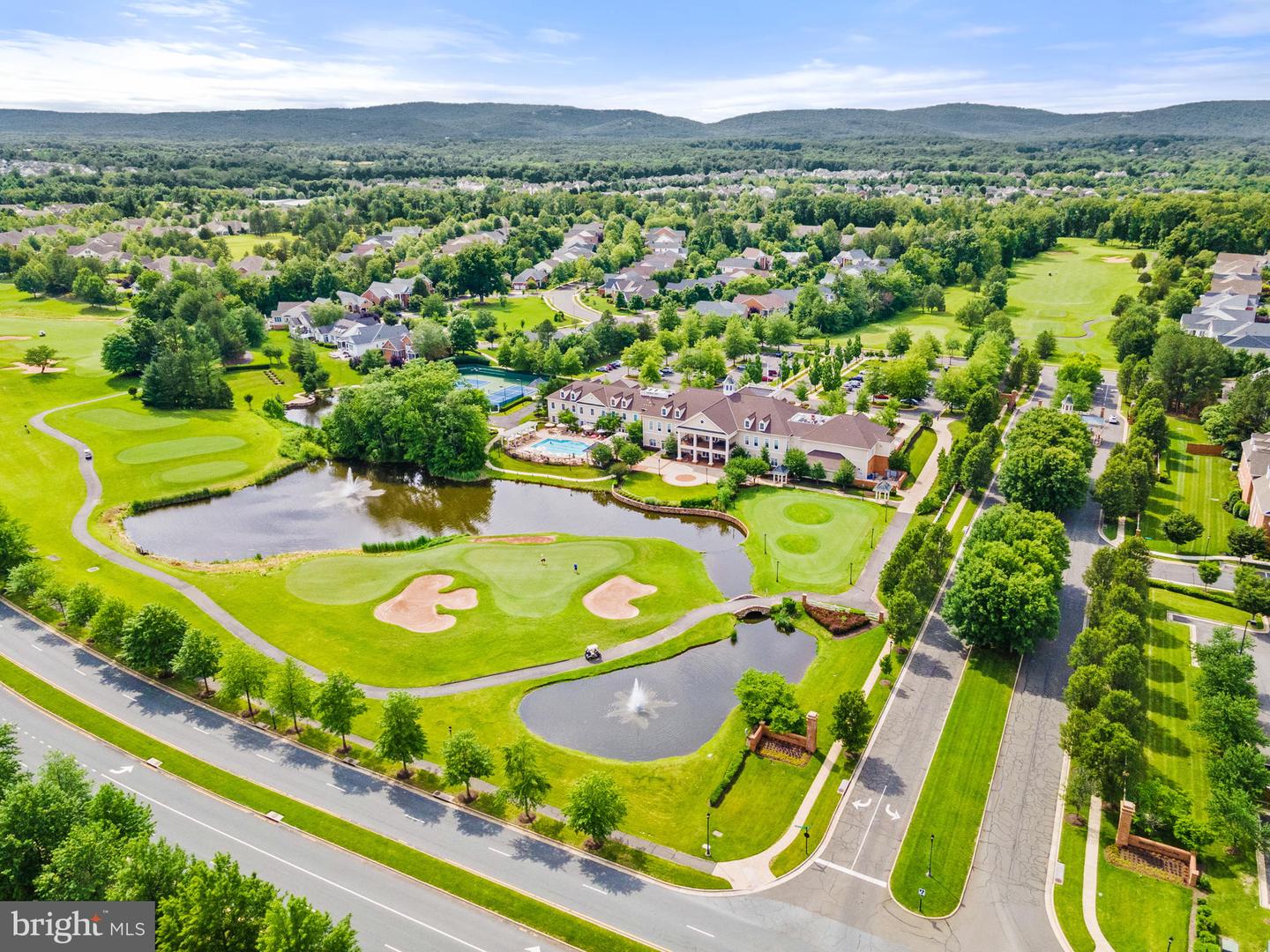 5779 SOLHEIM CUP DR, HAYMARKET, Virginia 20169, 4 Bedrooms Bedrooms, ,4 BathroomsBathrooms,Residential,For sale,5779 SOLHEIM CUP DR,VAPW2098126 MLS # VAPW2098126