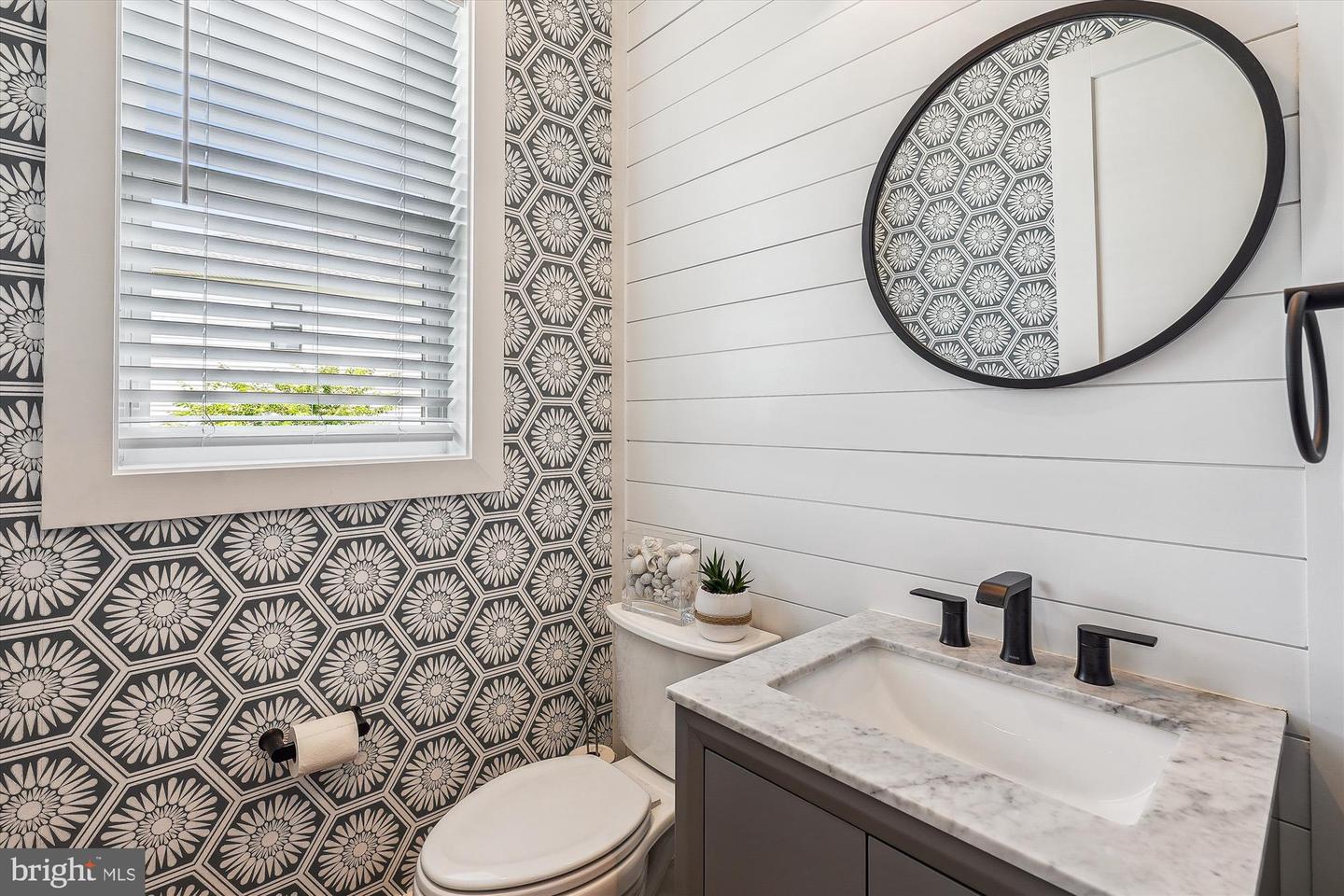 24834 LENAH CROSSING DR, ALDIE, Virginia 20105, 5 Bedrooms Bedrooms, ,5 BathroomsBathrooms,Residential,For sale,24834 LENAH CROSSING DR,VALO2100706 MLS # VALO2100706