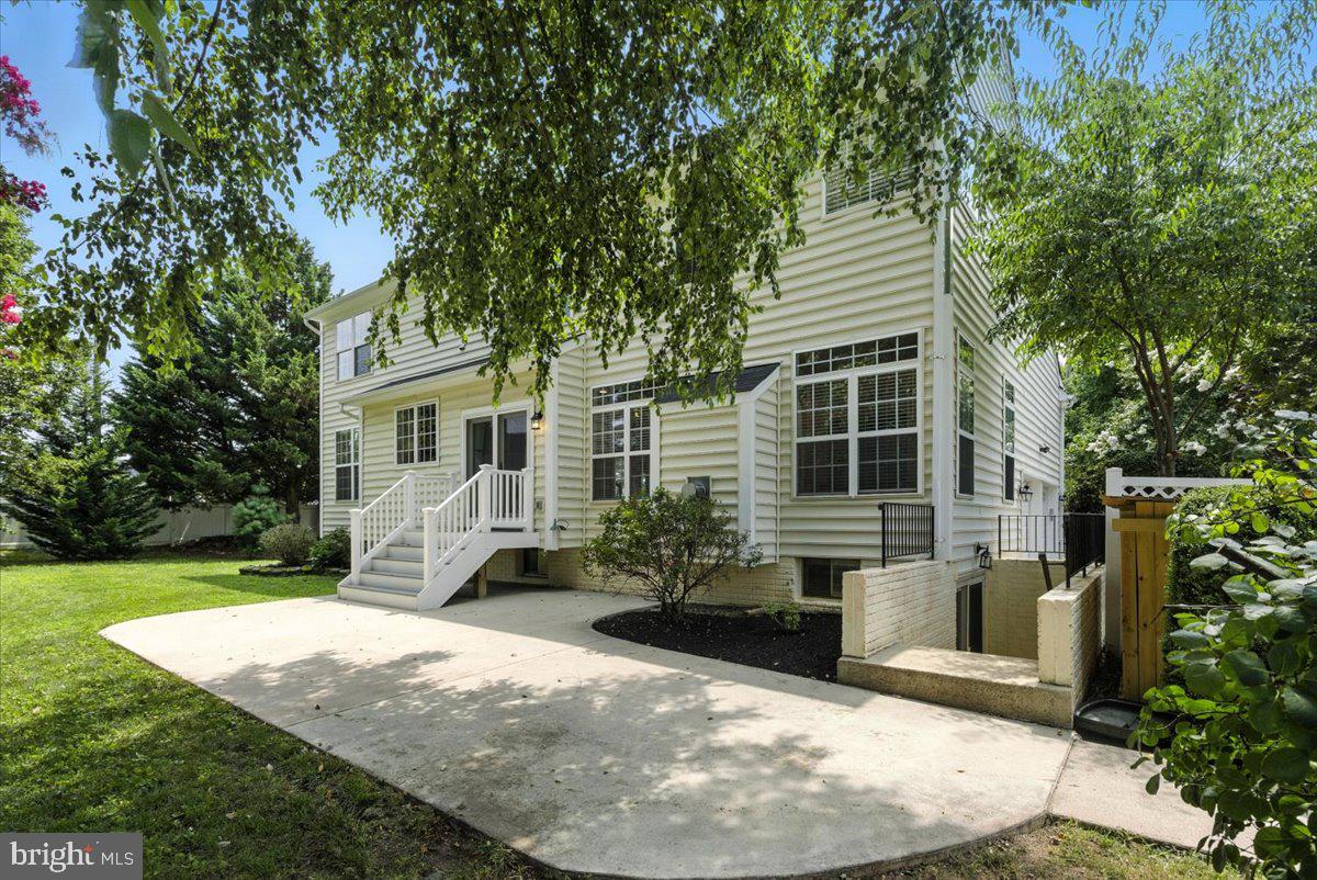8207 PEGGYS CT, GAINESVILLE, Virginia 20155, 5 Bedrooms Bedrooms, ,3 BathroomsBathrooms,Residential,For sale,8207 PEGGYS CT,VAPW2098290 MLS # VAPW2098290