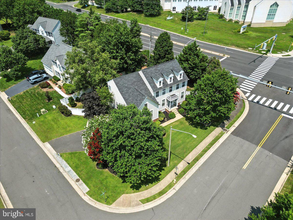 8207 PEGGYS CT, GAINESVILLE, Virginia 20155, 5 Bedrooms Bedrooms, ,3 BathroomsBathrooms,Residential,For sale,8207 PEGGYS CT,VAPW2098290 MLS # VAPW2098290