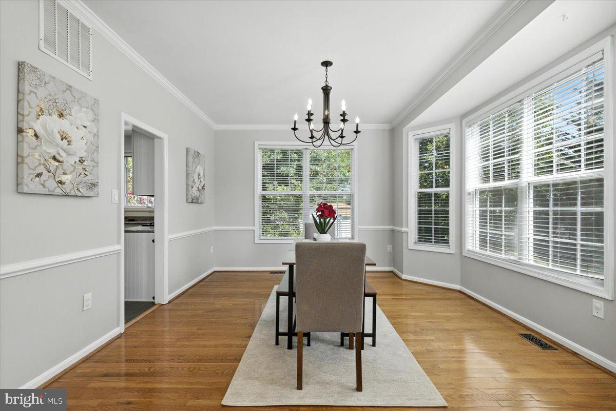 8207 PEGGYS CT, GAINESVILLE, Virginia 20155, 5 Bedrooms Bedrooms, ,3 BathroomsBathrooms,Residential,For sale,8207 PEGGYS CT,VAPW2098290 MLS # VAPW2098290